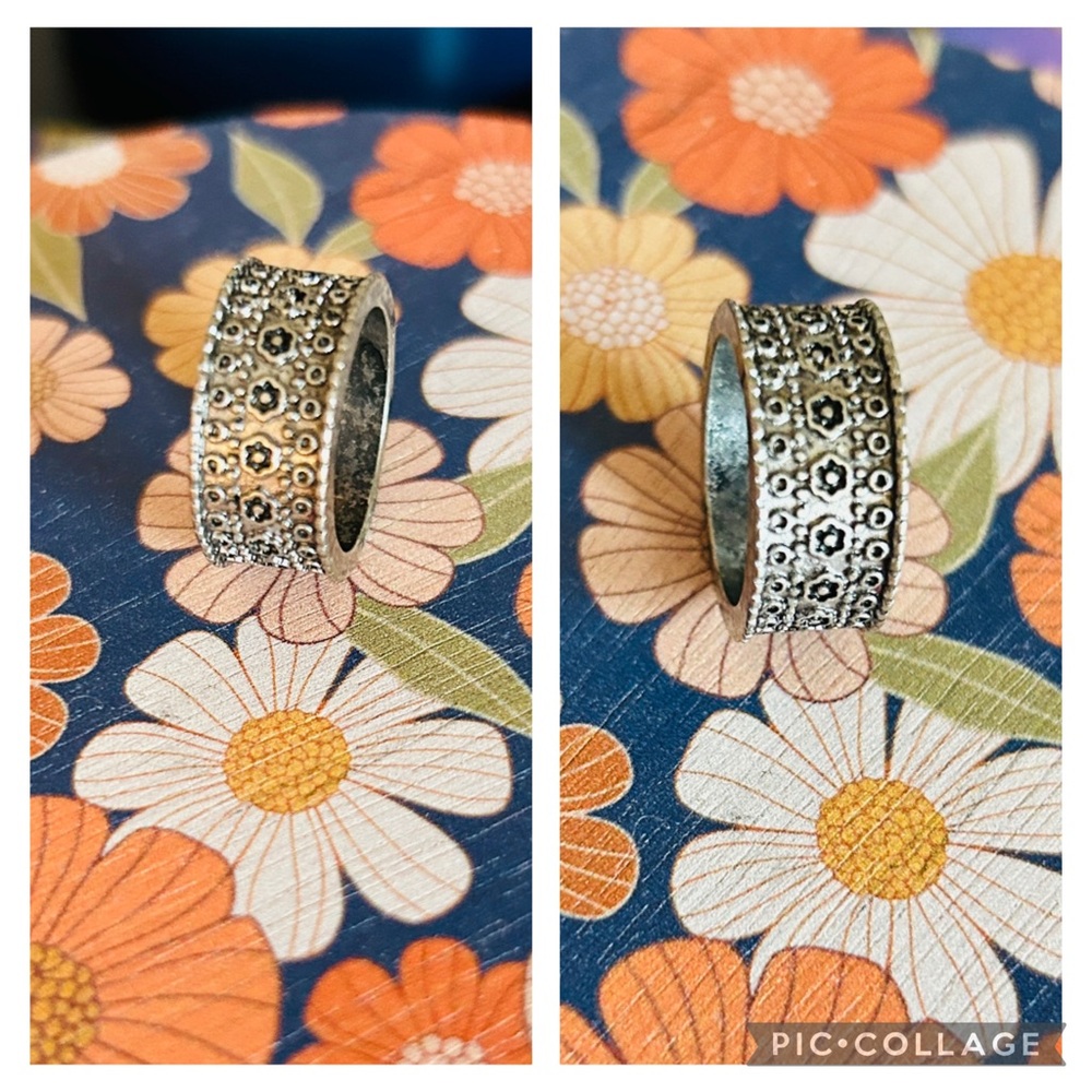 Silver Boho Ring Set Size 6 - Intricate Patterned Band & Flower Ring - Picture 2 of 3